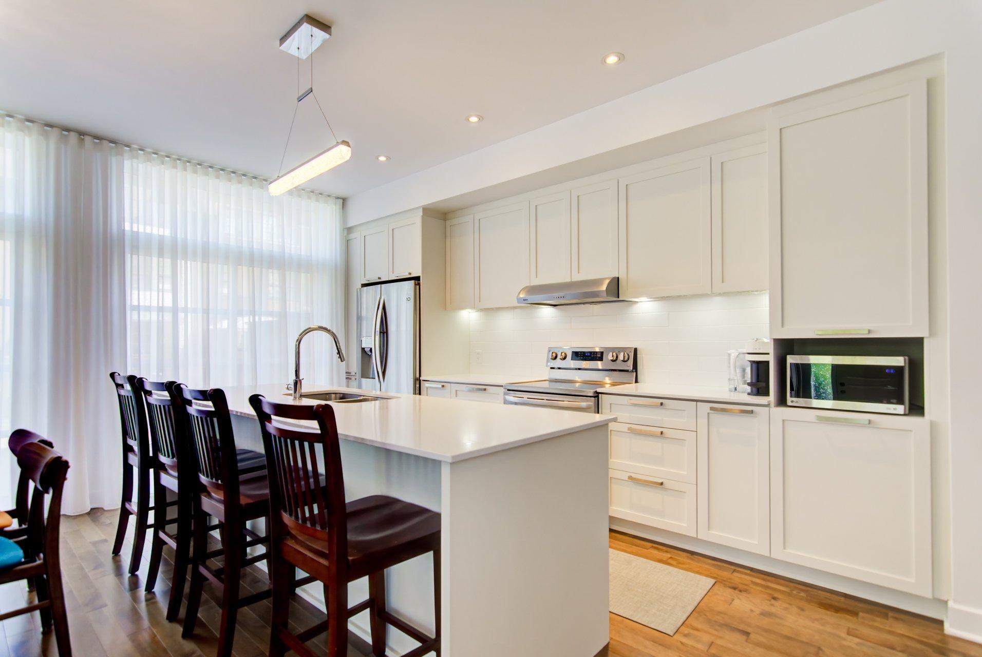 









501


Rue Frédéric-Back

,
Sainte-Anne-de-Bellevue,




QC
H9X0B6

