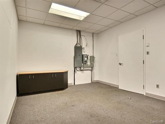 









434

 - 436


Boul. du Curé-Labelle

, 436,
Saint-Jérôme,




QC
J7L5L3

