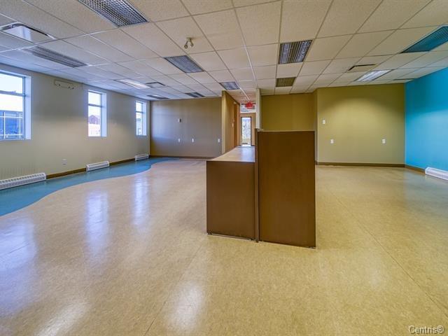 









434

 - 436


Boul. du Curé-Labelle

, 434,
Saint-Jérôme,




QC
J7L5L3

