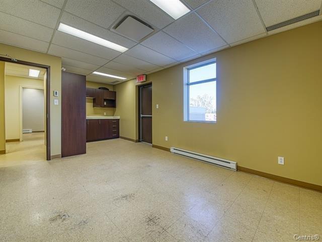 









434

 - 436


Boul. du Curé-Labelle

, 434,
Saint-Jérôme,




QC
J7L5L3

