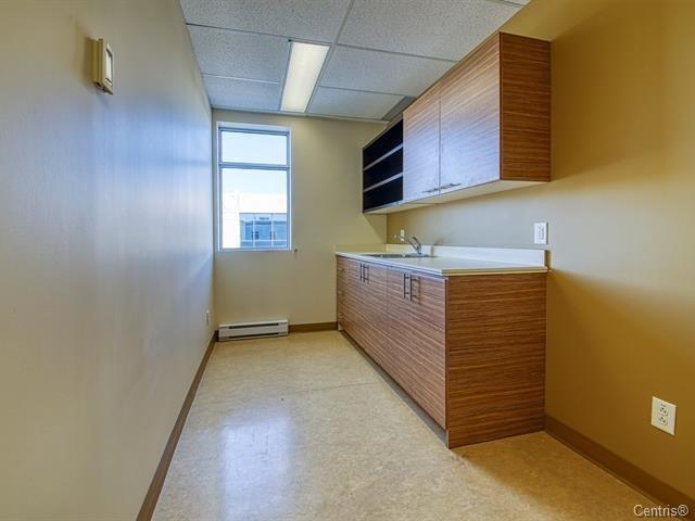 









434

 - 436


Boul. du Curé-Labelle

, 434,
Saint-Jérôme,




QC
J7L5L3

