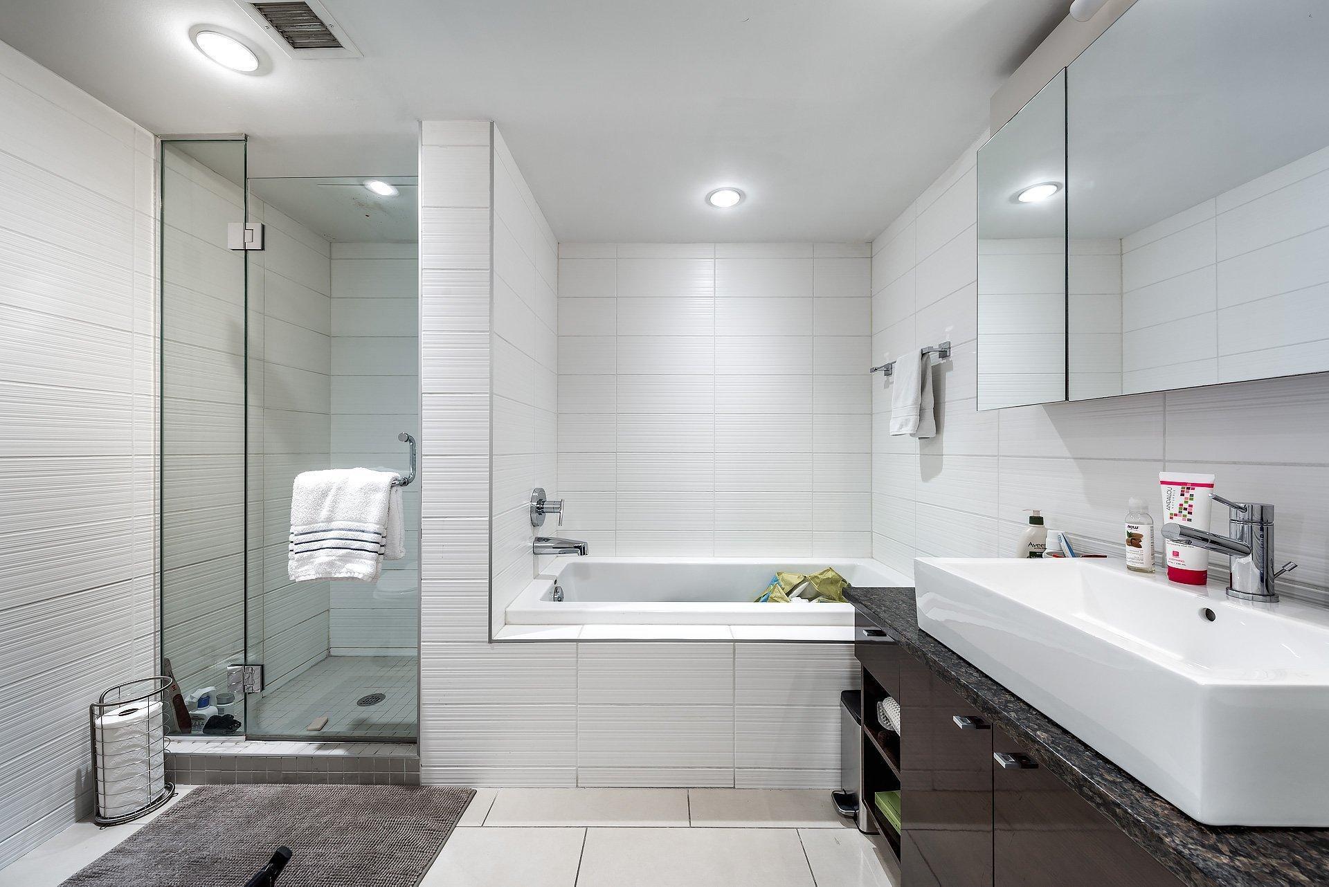 









4850


Ch. de la Côte-St-Luc

, 60,
Montréal (Côte-des-Neiges/Notre-Dame-de-Grâce),




QC
H3W2H2

