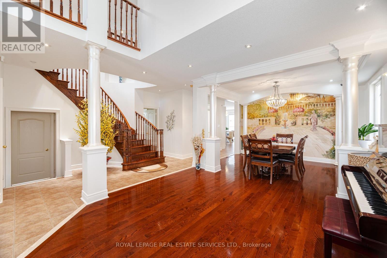 












3809 CANDLELIGHT DRIVE

,
Mississauga,




Ontario
L5M8A8

