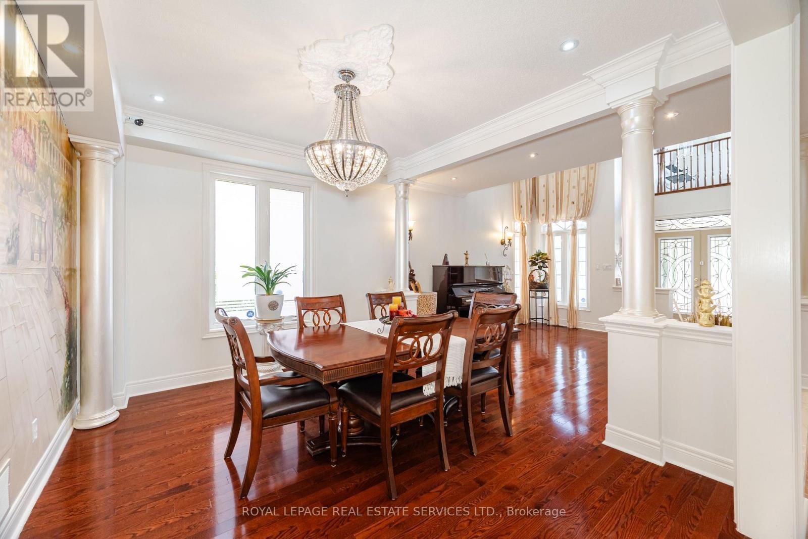 












3809 CANDLELIGHT DRIVE

,
Mississauga,




Ontario
L5M8A8

