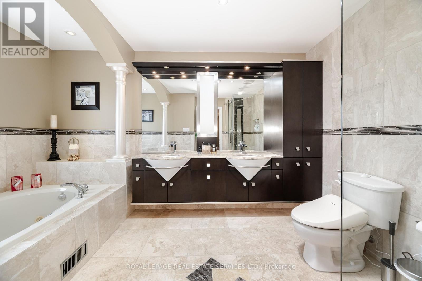 












3809 CANDLELIGHT DRIVE

,
Mississauga,




Ontario
L5M8A8


