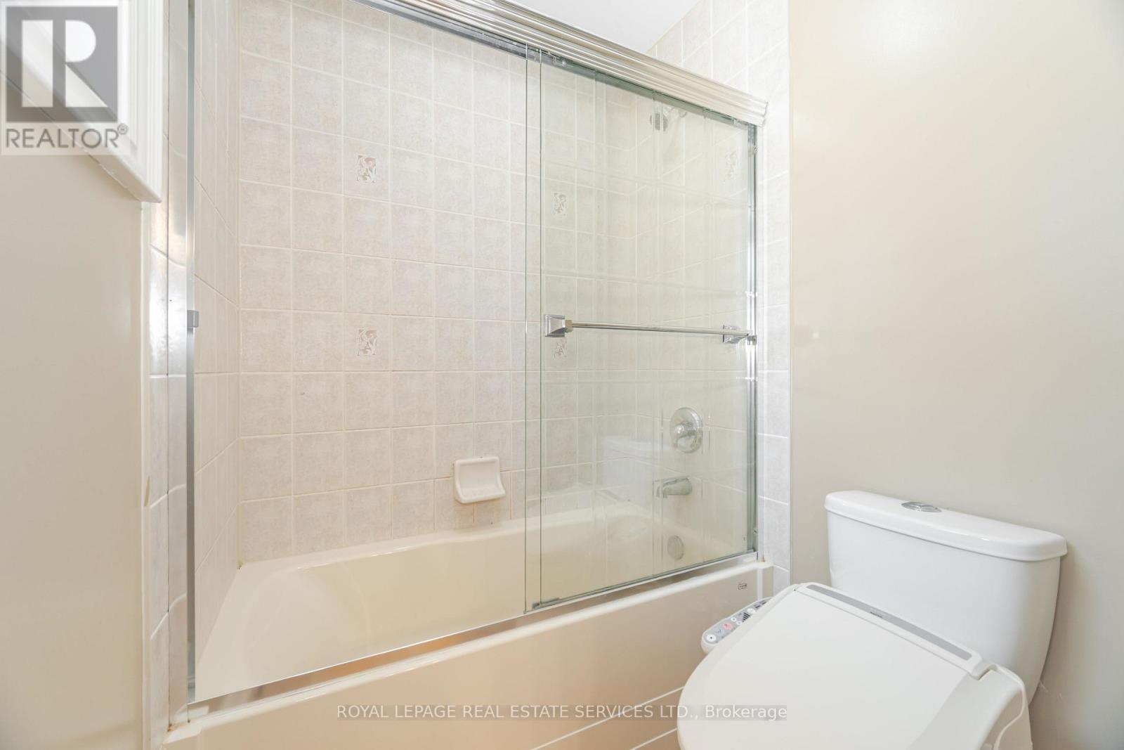 












3809 CANDLELIGHT DRIVE

,
Mississauga,




Ontario
L5M8A8

