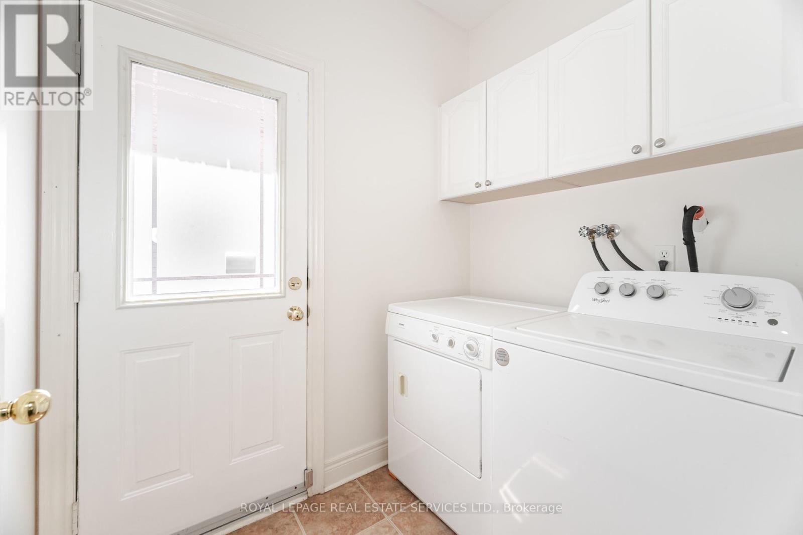 












3809 CANDLELIGHT DRIVE

,
Mississauga,




Ontario
L5M8A8

