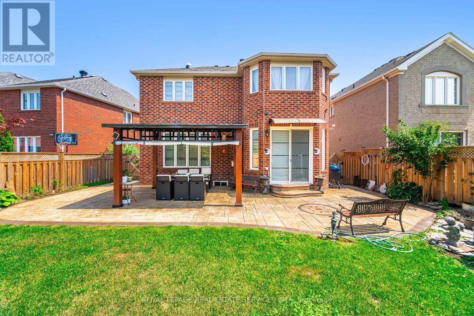 












3809 CANDLELIGHT DRIVE

,
Mississauga,




Ontario
L5M8A8

