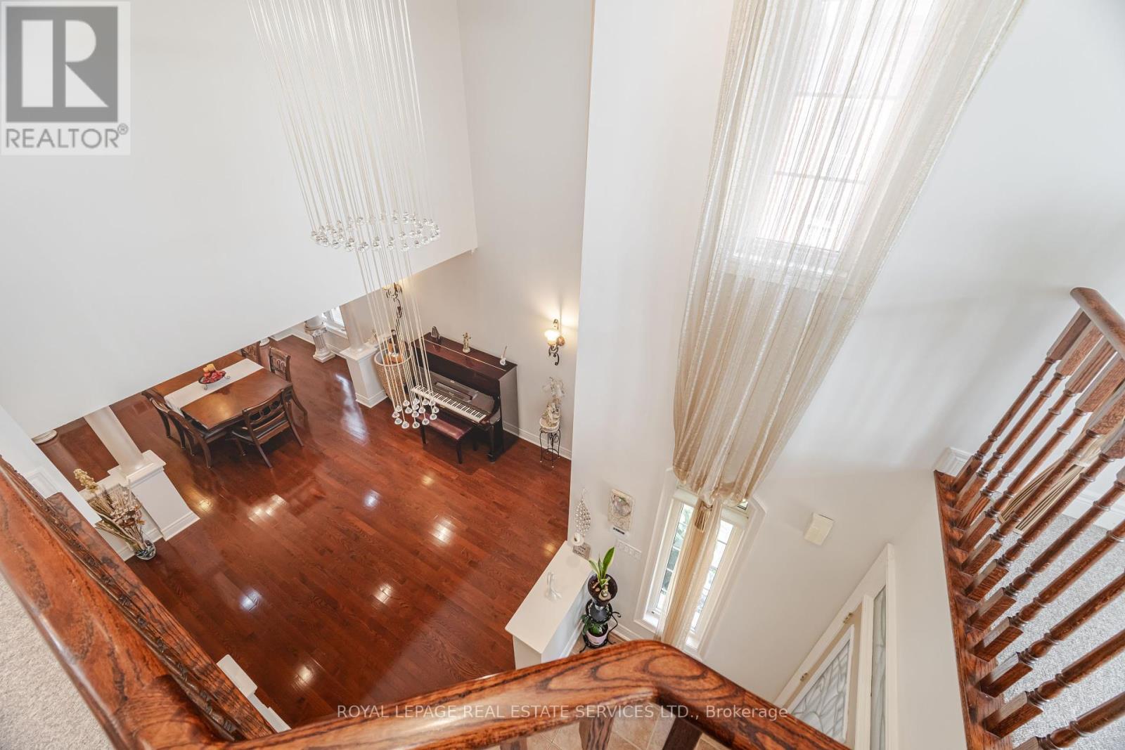 












3809 CANDLELIGHT DRIVE

,
Mississauga,




Ontario
L5M8A8

