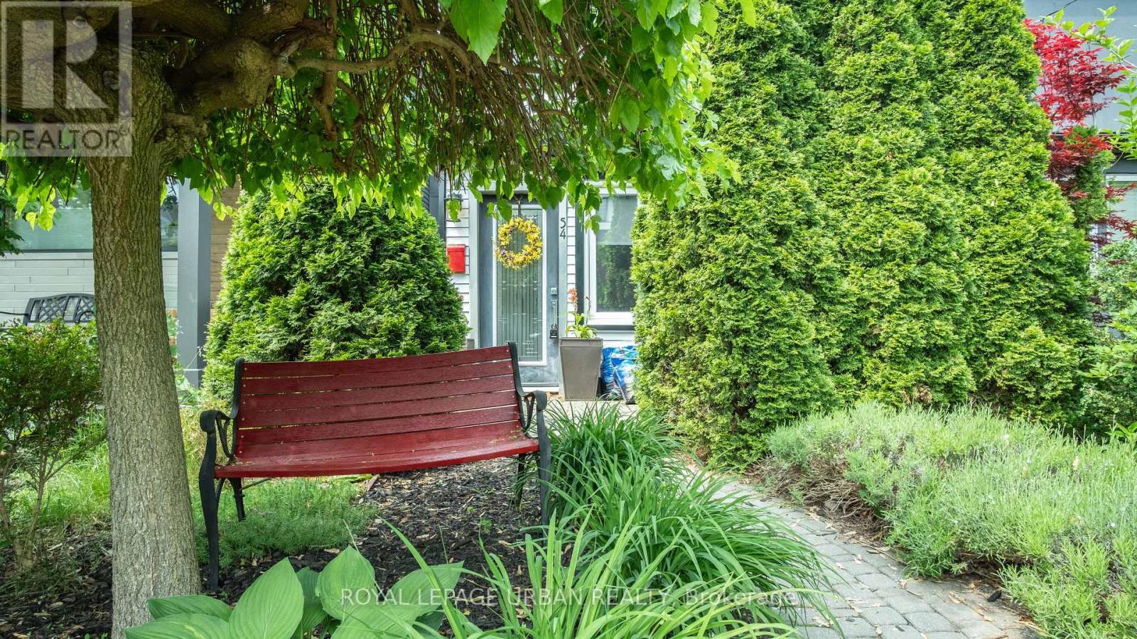 












54 ARUNDEL AVENUE

,
Toronto,




Ontario
M4K3A4

