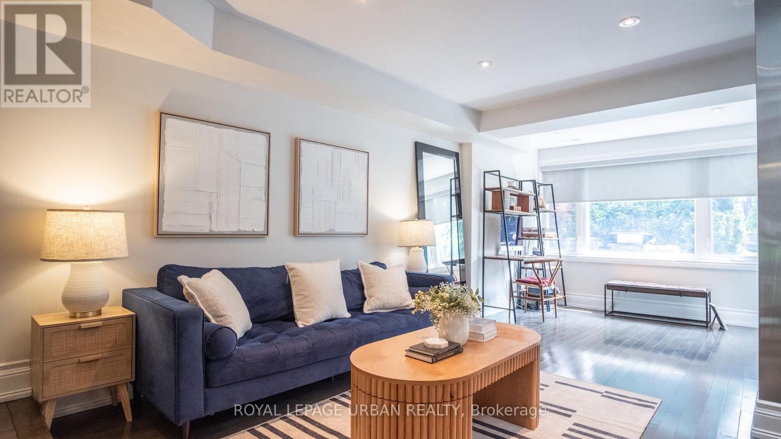












54 ARUNDEL AVENUE

,
Toronto,




Ontario
M4K3A4

