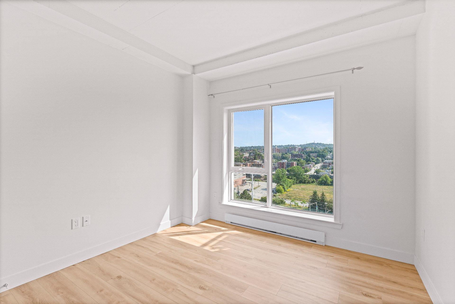 









60

 - 70


Rue Wellington S.

, 603,
Sherbrooke (Les Nations),




QC
J1H5C7

