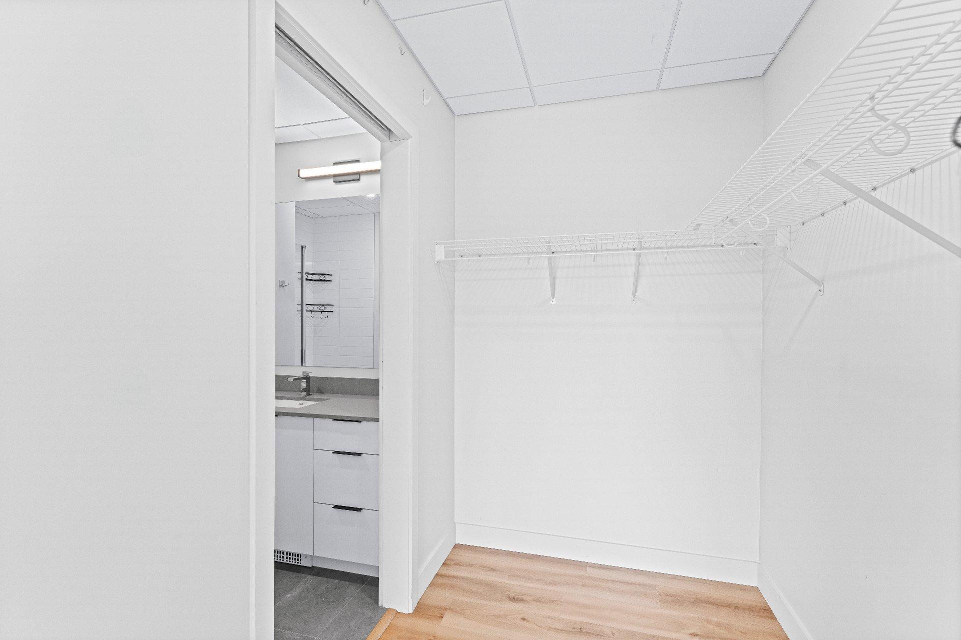 









60

 - 70


Rue Wellington S.

, 603,
Sherbrooke (Les Nations),




QC
J1H5C7


