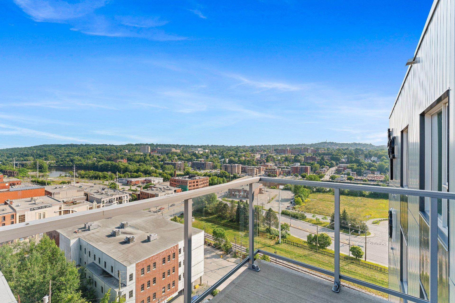 









60

 - 70


Rue Wellington S.

, 1005,
Sherbrooke (Les Nations),




QC
J1H5C7

