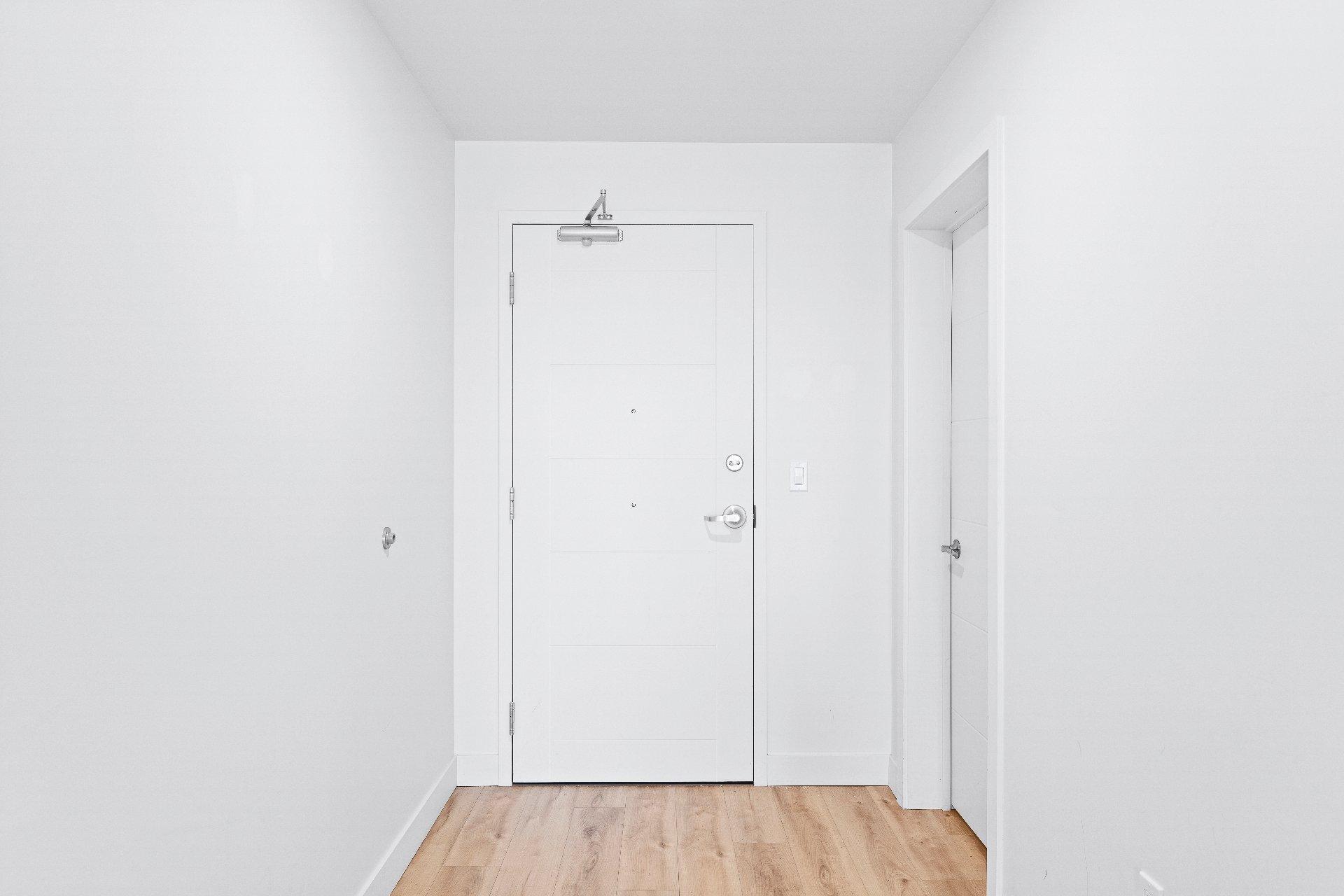 









60

 - 70


Rue Wellington S.

, 1005,
Sherbrooke (Les Nations),




QC
J1H5C7

