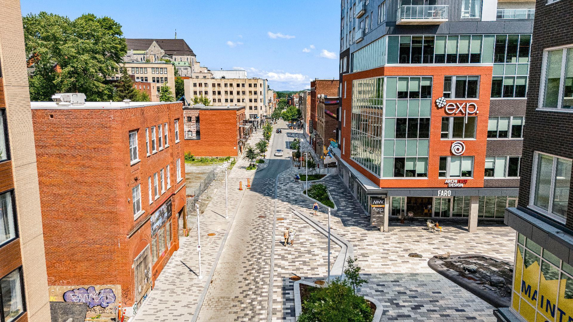 









60

 - 70


Rue Wellington S.

, 1005,
Sherbrooke (Les Nations),




QC
J1H5C7

