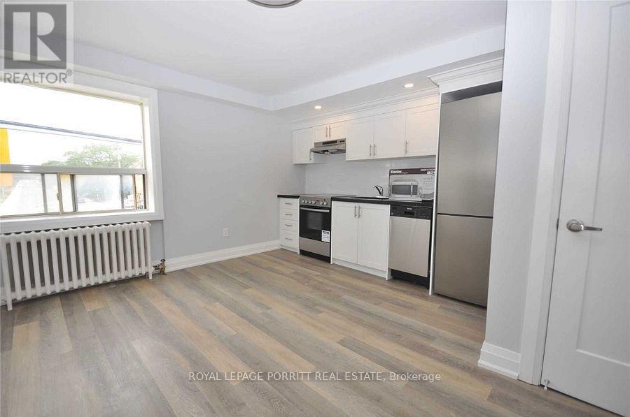 












5 - 3465 LAKE SHORE BOULEVARD W

,
Toronto,




Ontario
M8W1N2

