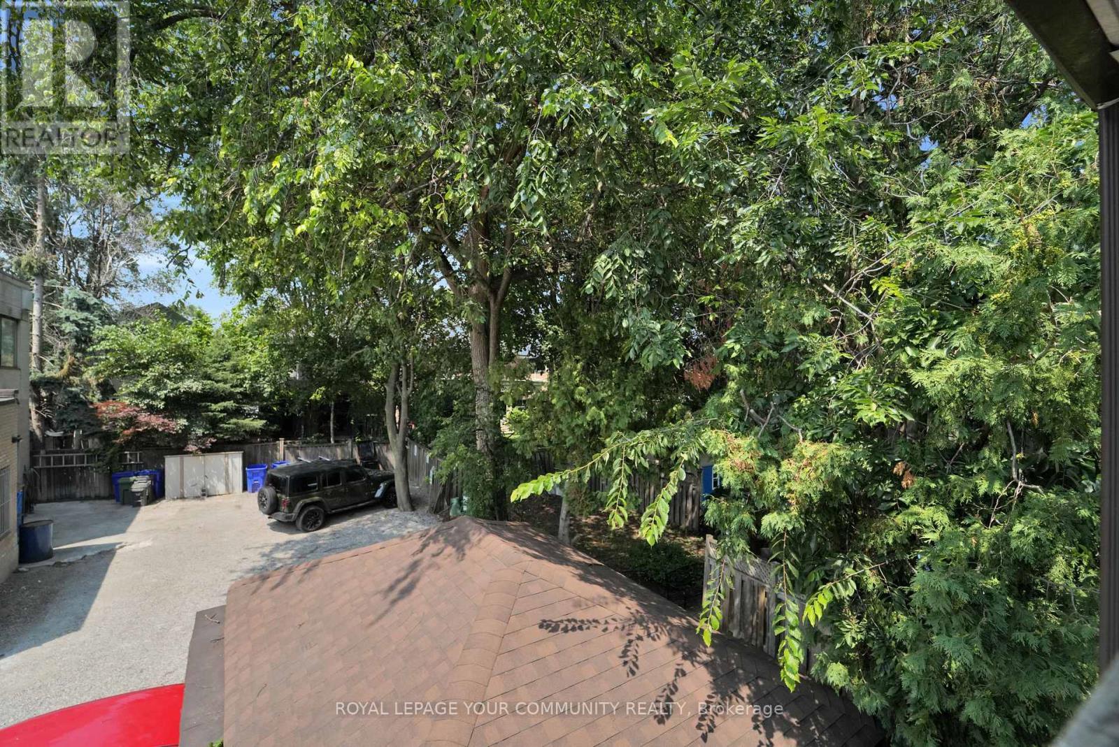 












8 SNOWDON AVENUE

,
Toronto,




Ontario
M4N2A6


