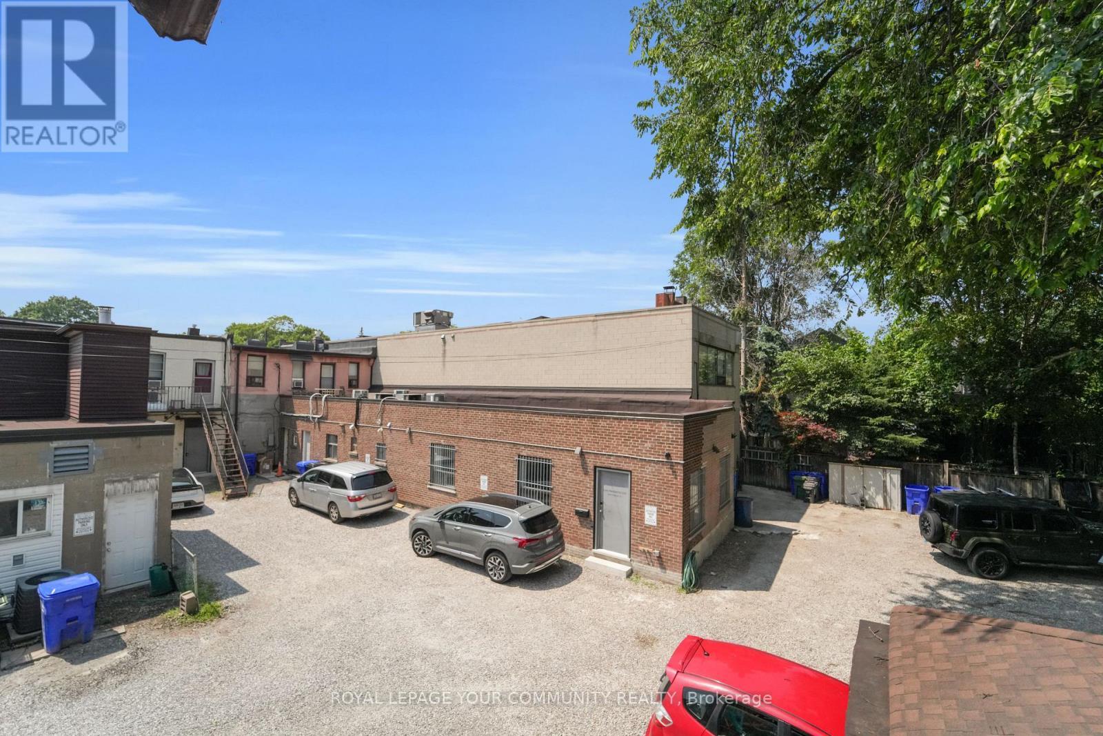 












8 SNOWDON AVENUE

,
Toronto,




Ontario
M4N2A6

