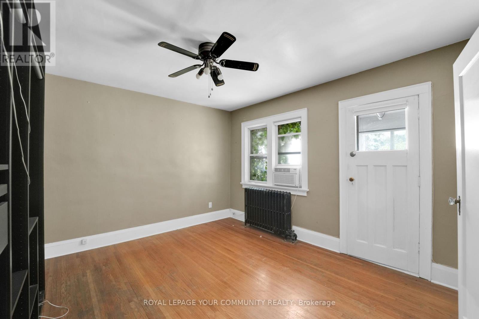 












8 SNOWDON AVENUE

,
Toronto,




Ontario
M4N2A6

