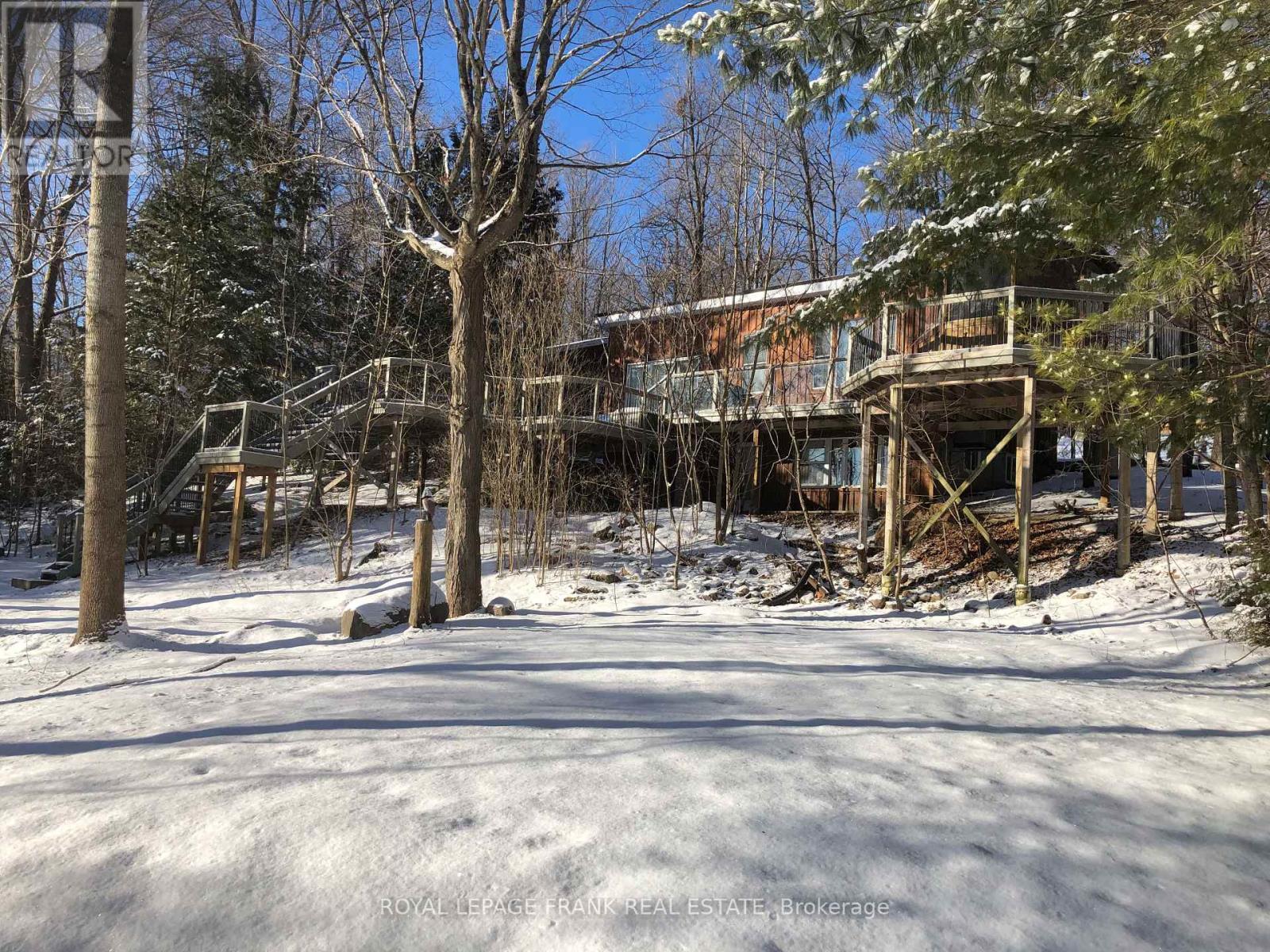 












11 FIRE ROUTE 27

,
Trent Lakes,




Ontario
K0L1J0

