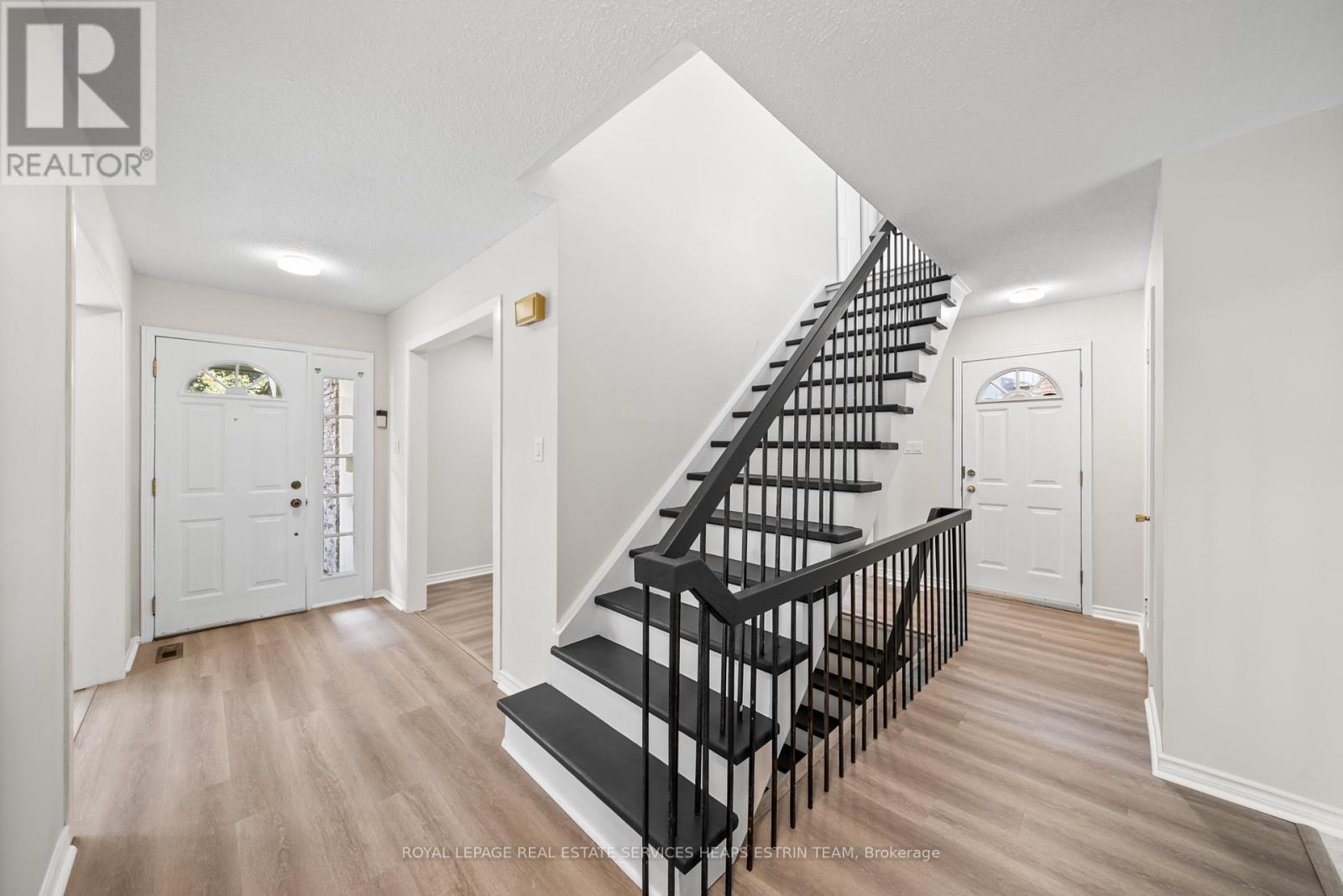 












1801 STORRINGTON STREET

,
Pickering,




Ontario
L1V2X2

