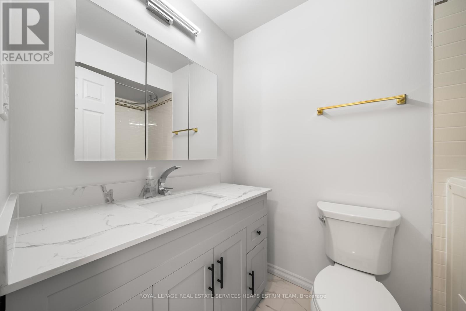 












1801 STORRINGTON STREET

,
Pickering,




Ontario
L1V2X2

