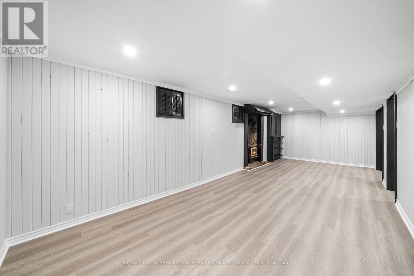 












1801 STORRINGTON STREET

,
Pickering,




Ontario
L1V2X2

