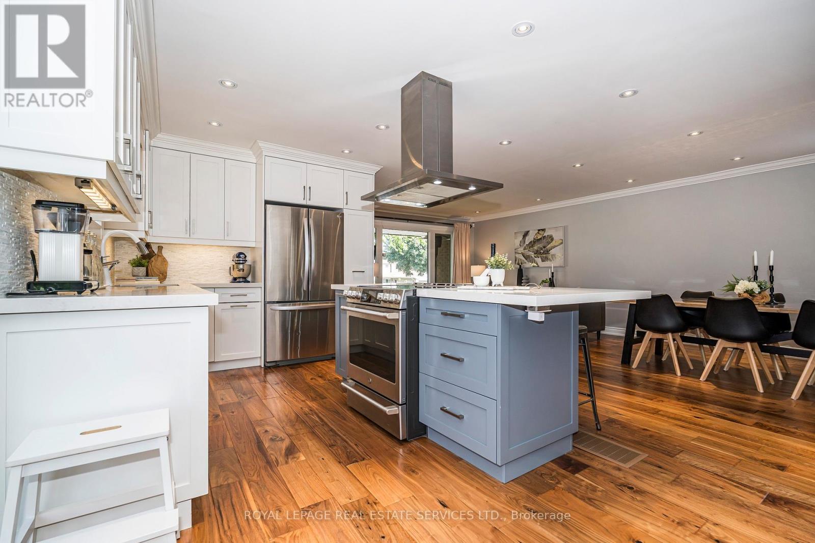 












2120 VARENCY DRIVE

,
Mississauga,




Ontario
L5K1C3

