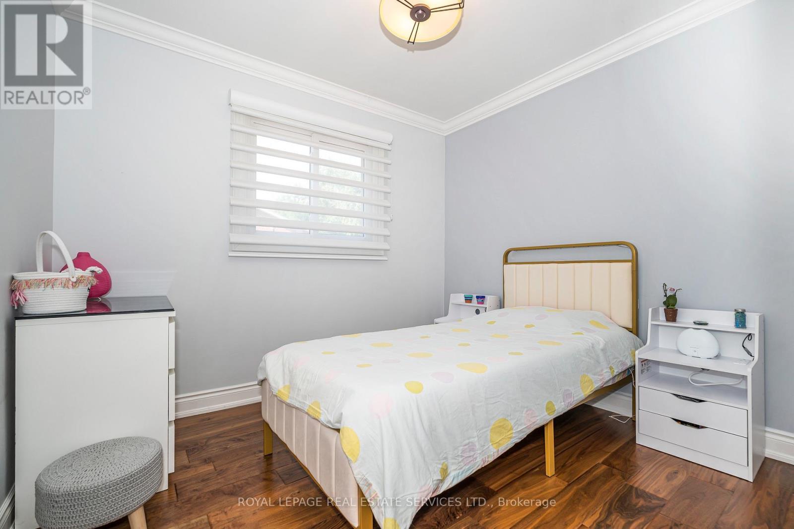












2120 VARENCY DRIVE

,
Mississauga,




Ontario
L5K1C3

