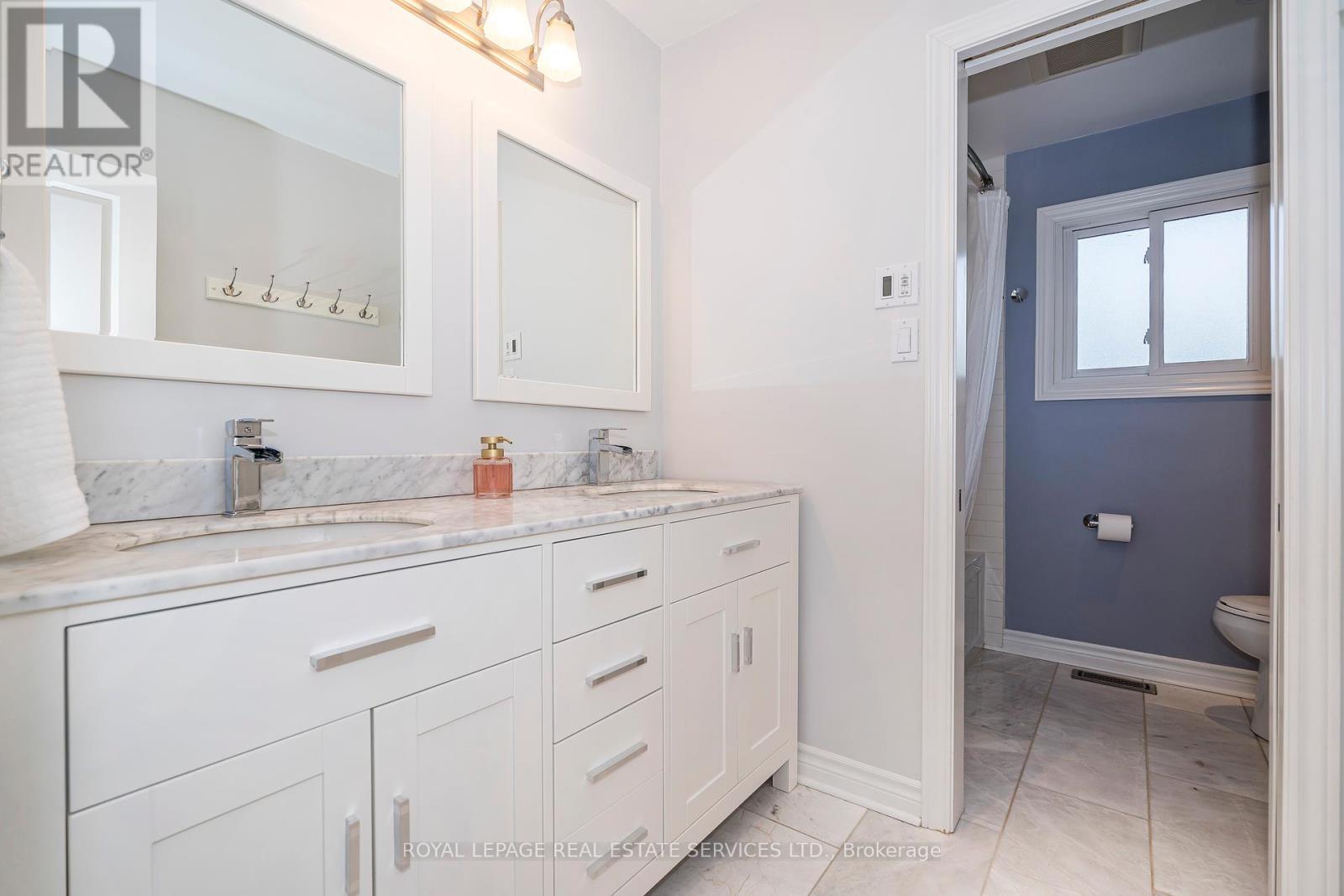 












2120 VARENCY DRIVE

,
Mississauga,




Ontario
L5K1C3

