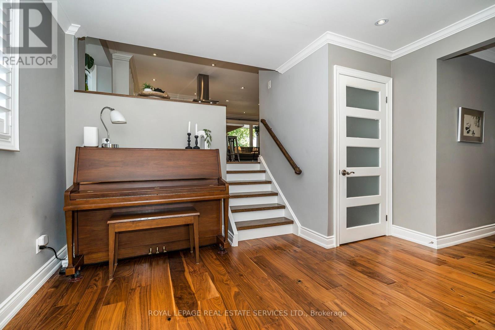 












2120 VARENCY DRIVE

,
Mississauga,




Ontario
L5K1C3

