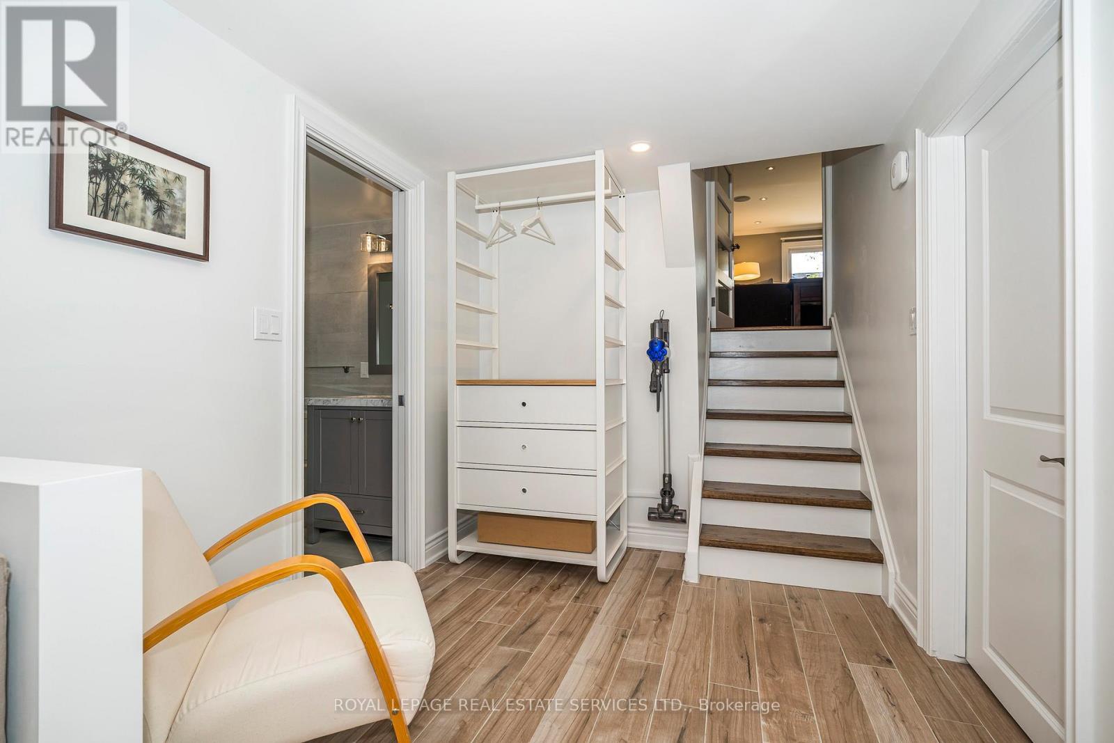 












2120 VARENCY DRIVE

,
Mississauga,




Ontario
L5K1C3

