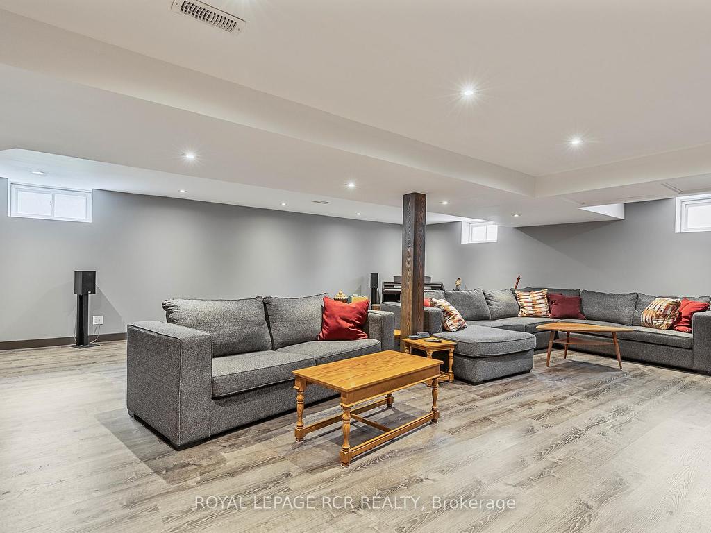 









1


Beech Tree

Lane,
Whitchurch-Stouffville,




ON
L4A 7X4

