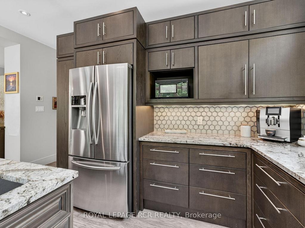 









18


Mount Haven

Crescent,
East Luther Grand Valley,




ON
L9W 5Y9

