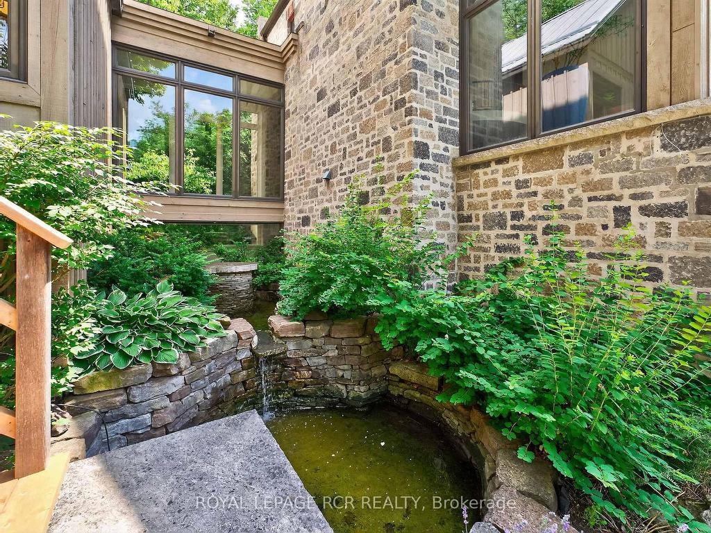 









18


Mount Haven

Crescent,
East Luther Grand Valley,




ON
L9W 5Y9

