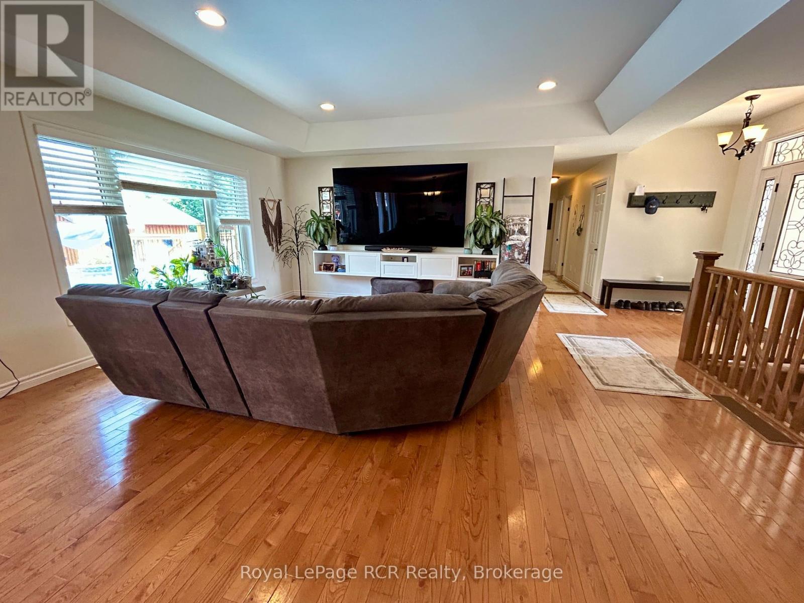 












332 WESTWOOD DRIVE

,
Brockton,




Ontario
N0G2V0

