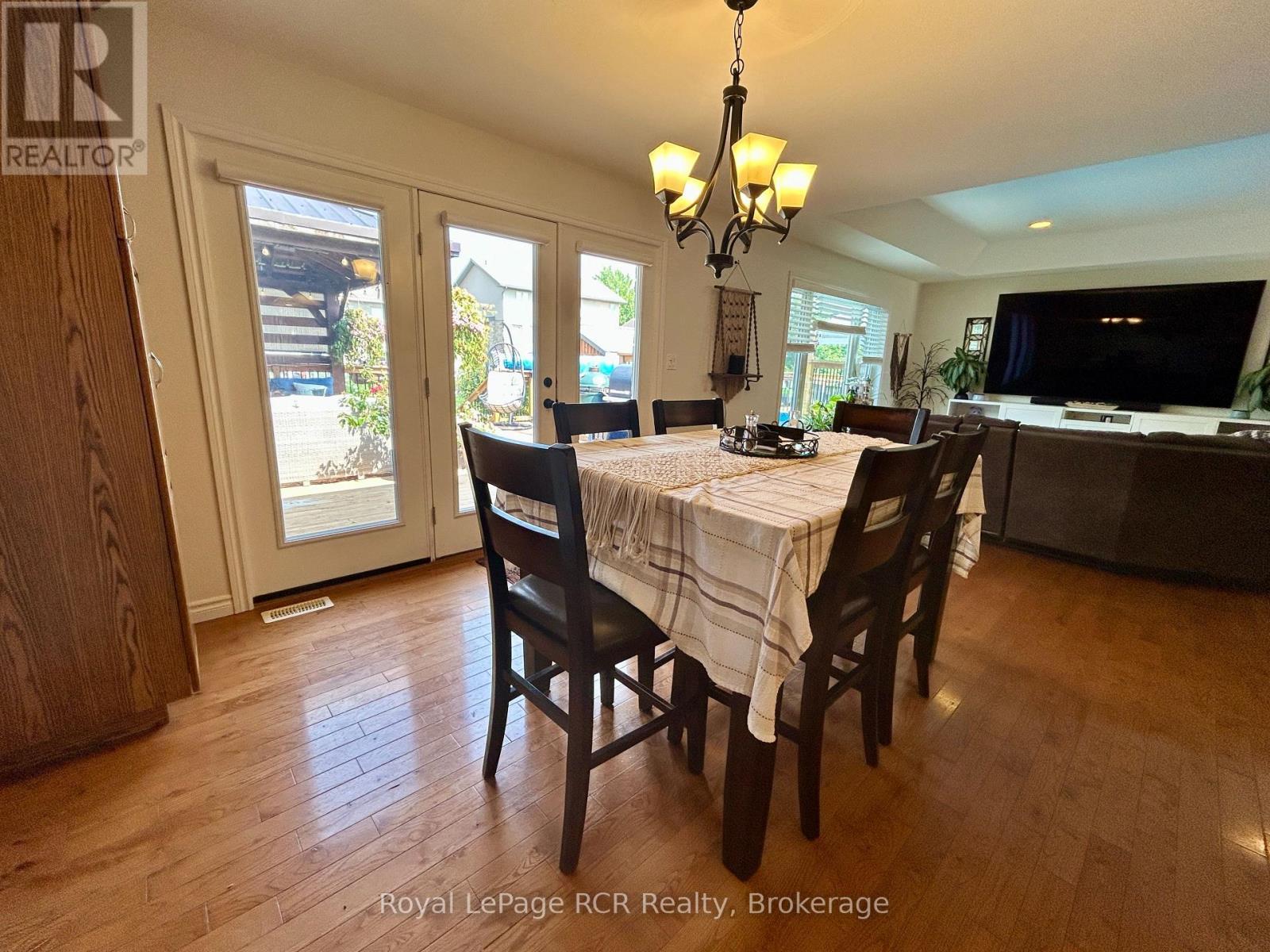












332 WESTWOOD DRIVE

,
Brockton,




Ontario
N0G2V0

