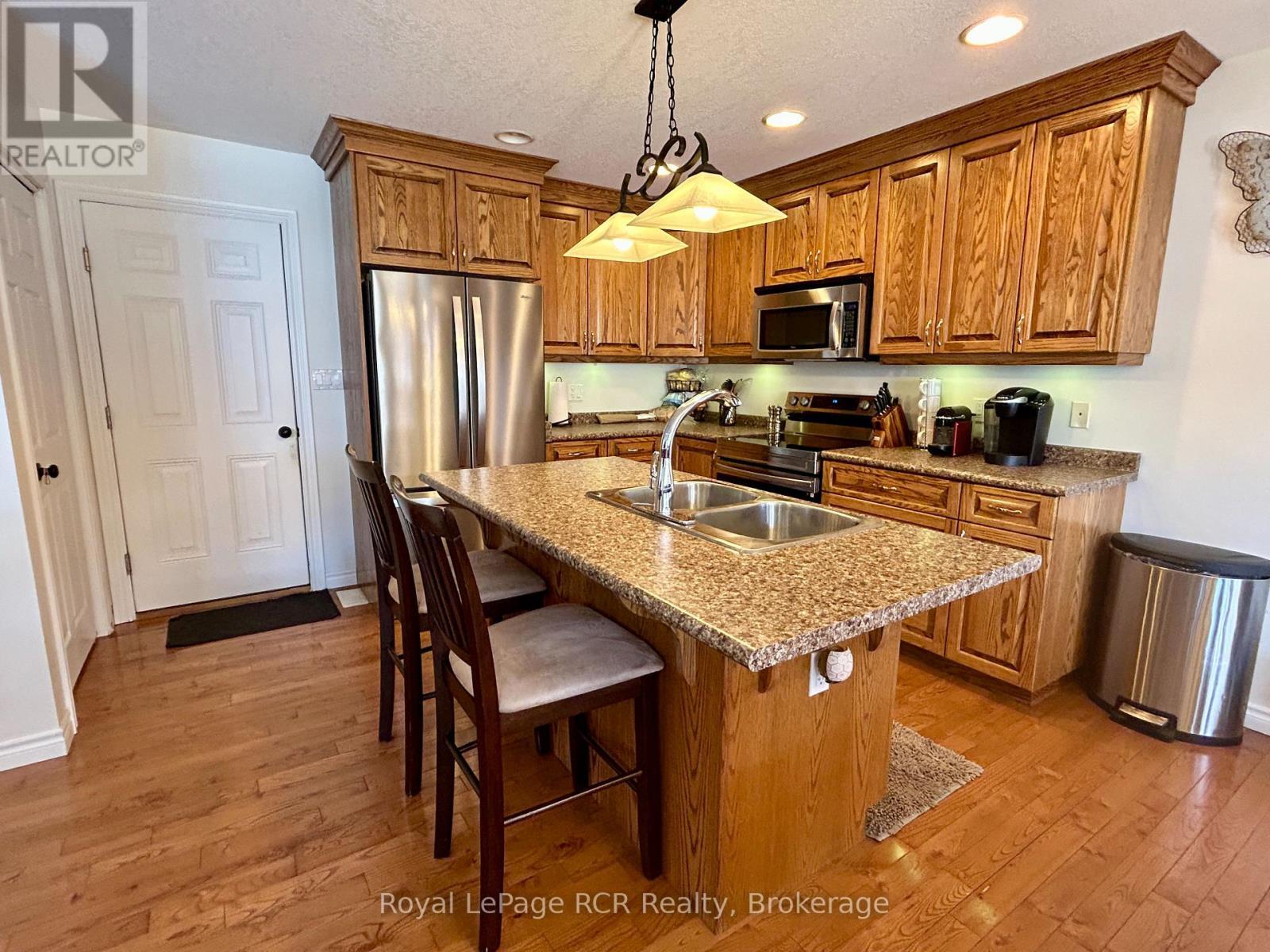












332 WESTWOOD DRIVE

,
Brockton,




Ontario
N0G2V0

