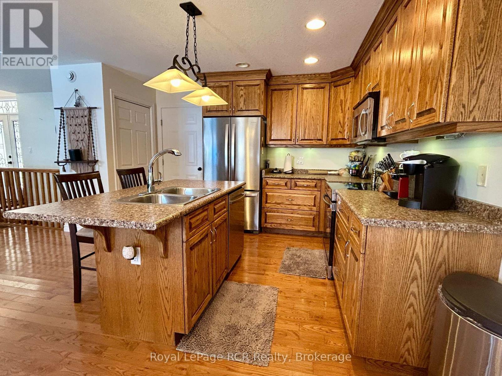 












332 WESTWOOD DRIVE

,
Brockton,




Ontario
N0G2V0

