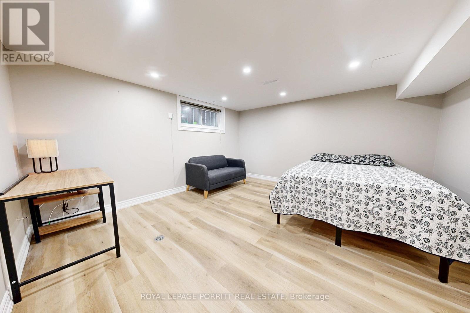 












C - 73 GORT AVENUE

,
Toronto,




Ontario
M8W3Y9

