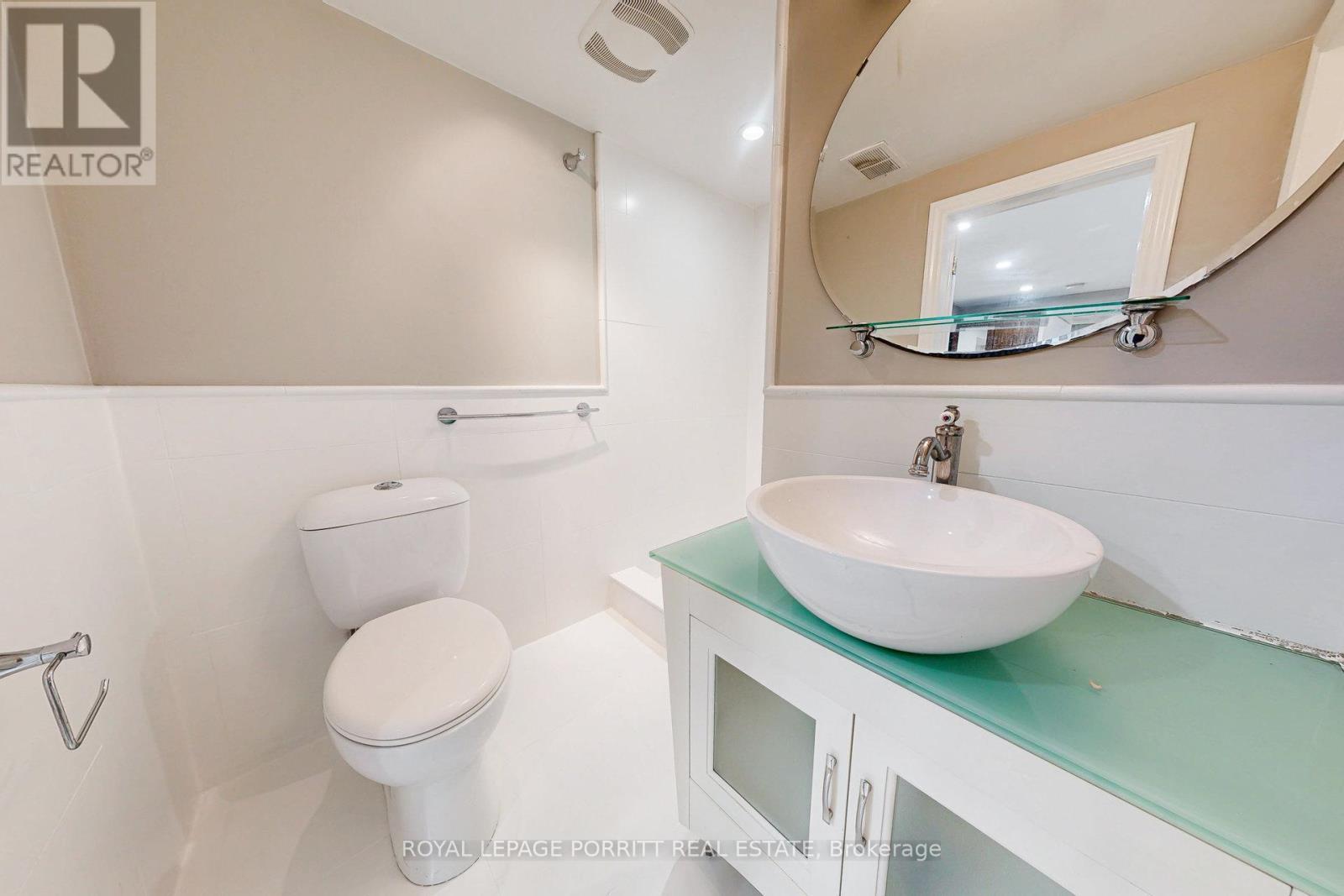 












C - 73 GORT AVENUE

,
Toronto,




Ontario
M8W3Y9

