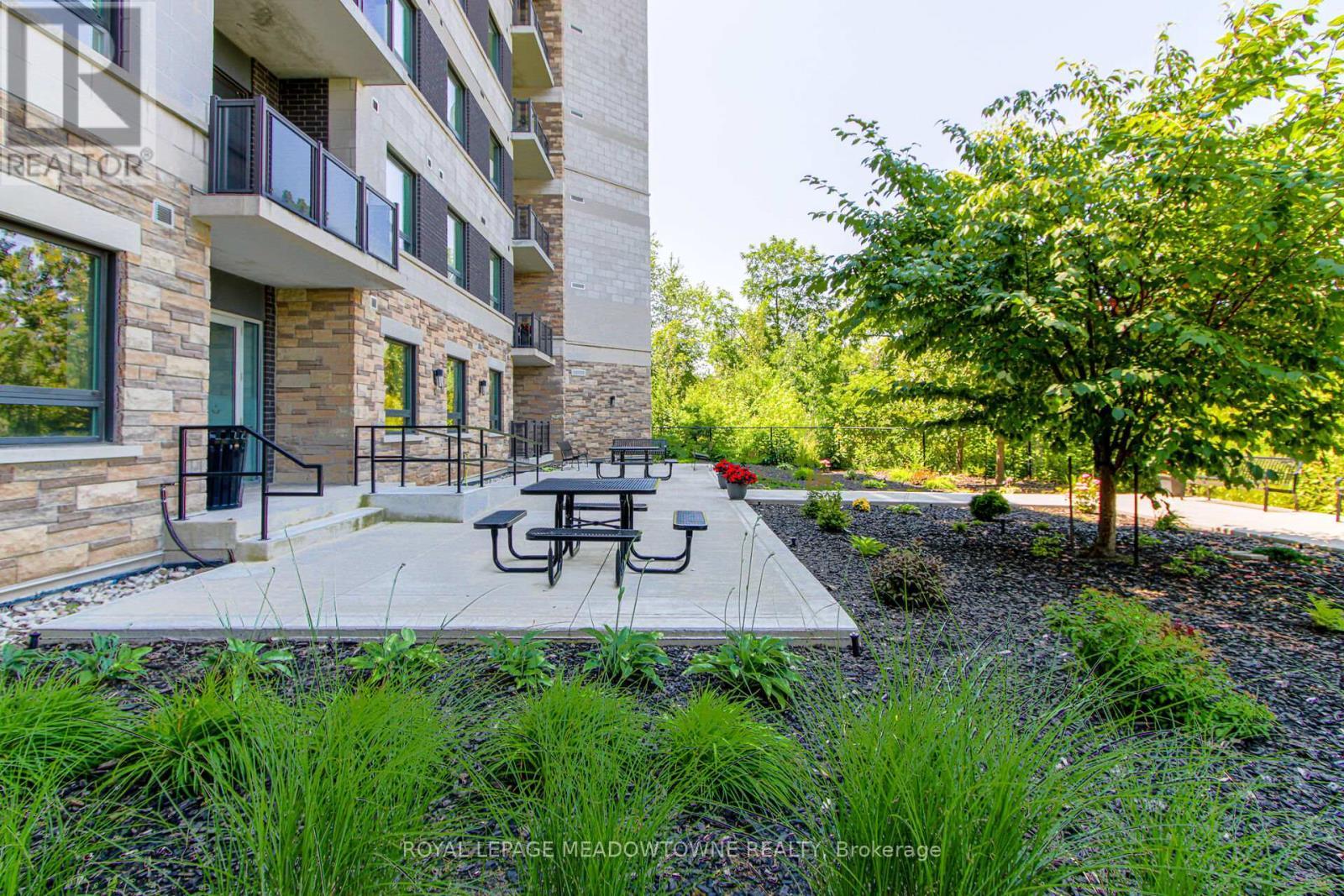 












318 - 33 WHITMER STREET

,
Milton,




Ontario
L9T8P9

