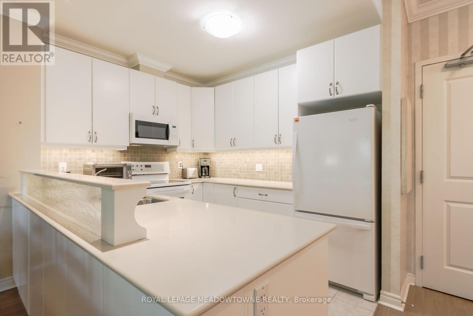 












318 - 33 WHITMER STREET

,
Milton,




Ontario
L9T8P9

