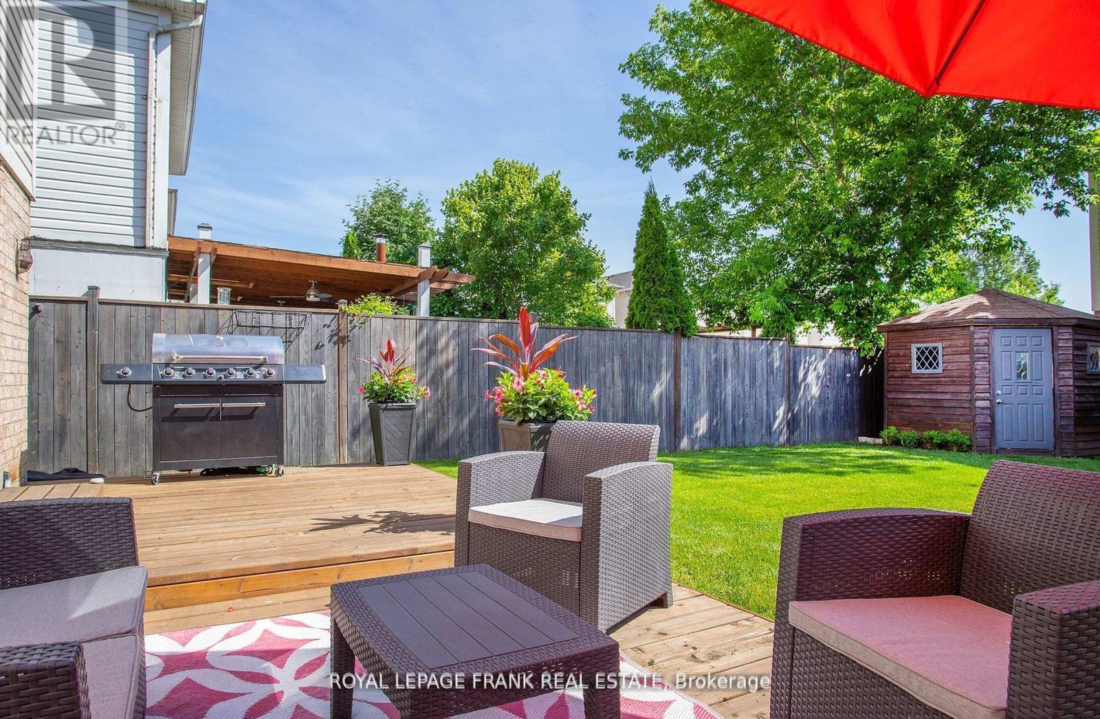 












26 JUNEAU CRESCENT

,
Whitby (Taunton North),




Ontario
L1R3A3

