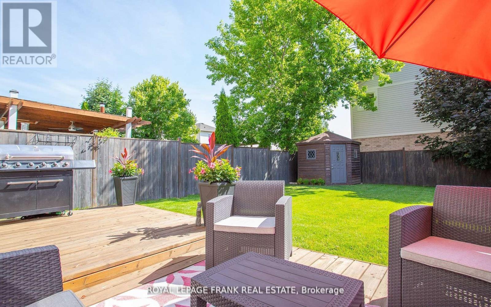 












26 JUNEAU CRESCENT

,
Whitby (Taunton North),




Ontario
L1R3A3

