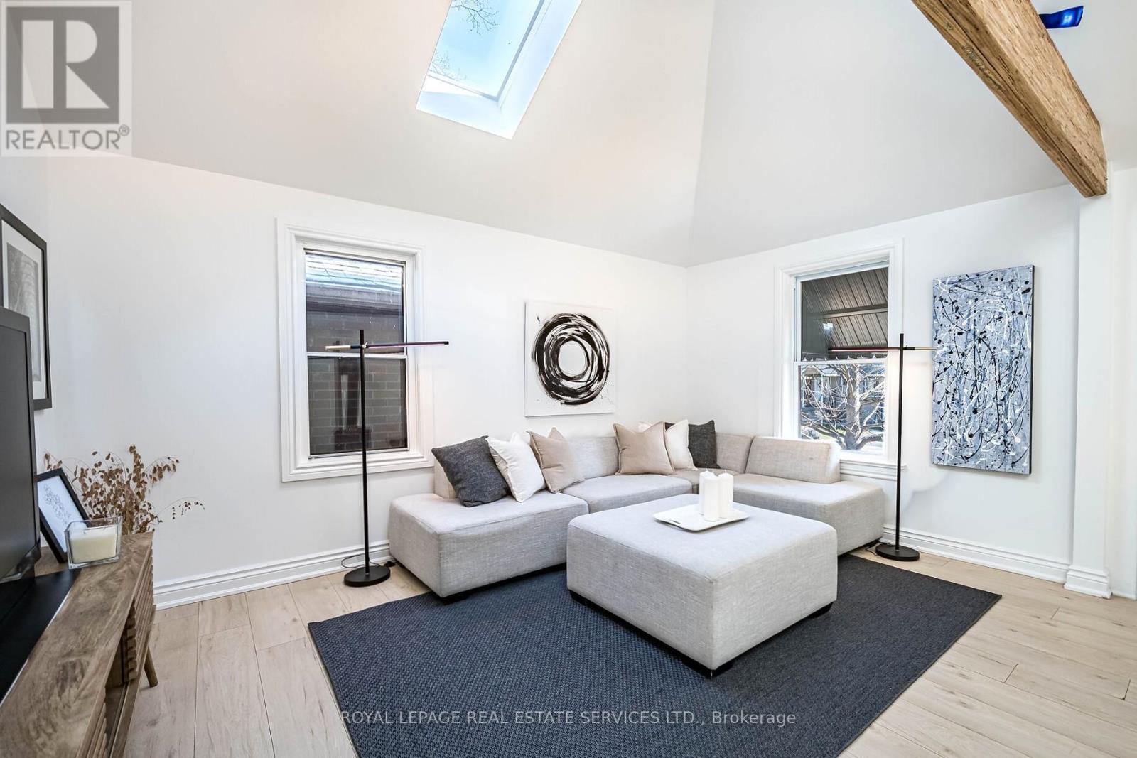 












48 THIRTEENTH STREET

,
Toronto,




Ontario
M8V3H4

