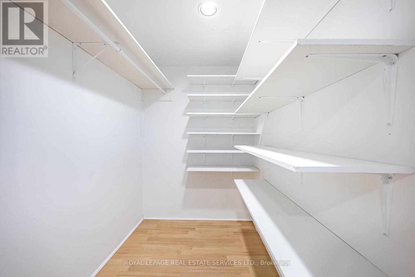 












48 THIRTEENTH STREET

,
Toronto,




Ontario
M8V3H4


