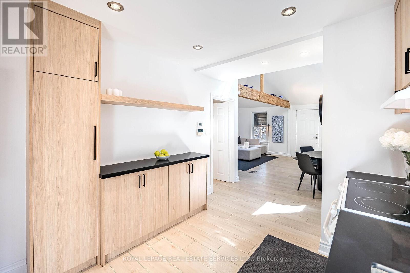












48 THIRTEENTH STREET

,
Toronto,




Ontario
M8V3H4

