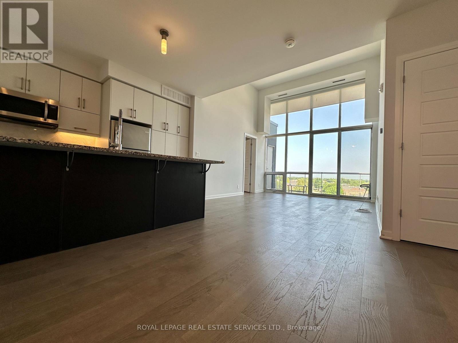 












410 - 3028 CREEKSHORE COMMON

,
Oakville,




Ontario
L6M5K6

